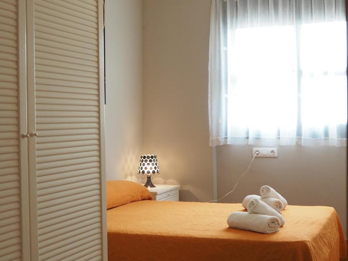 Apartamento con balcón ideal familias. vista mar Pineda De Mar Exterior foto