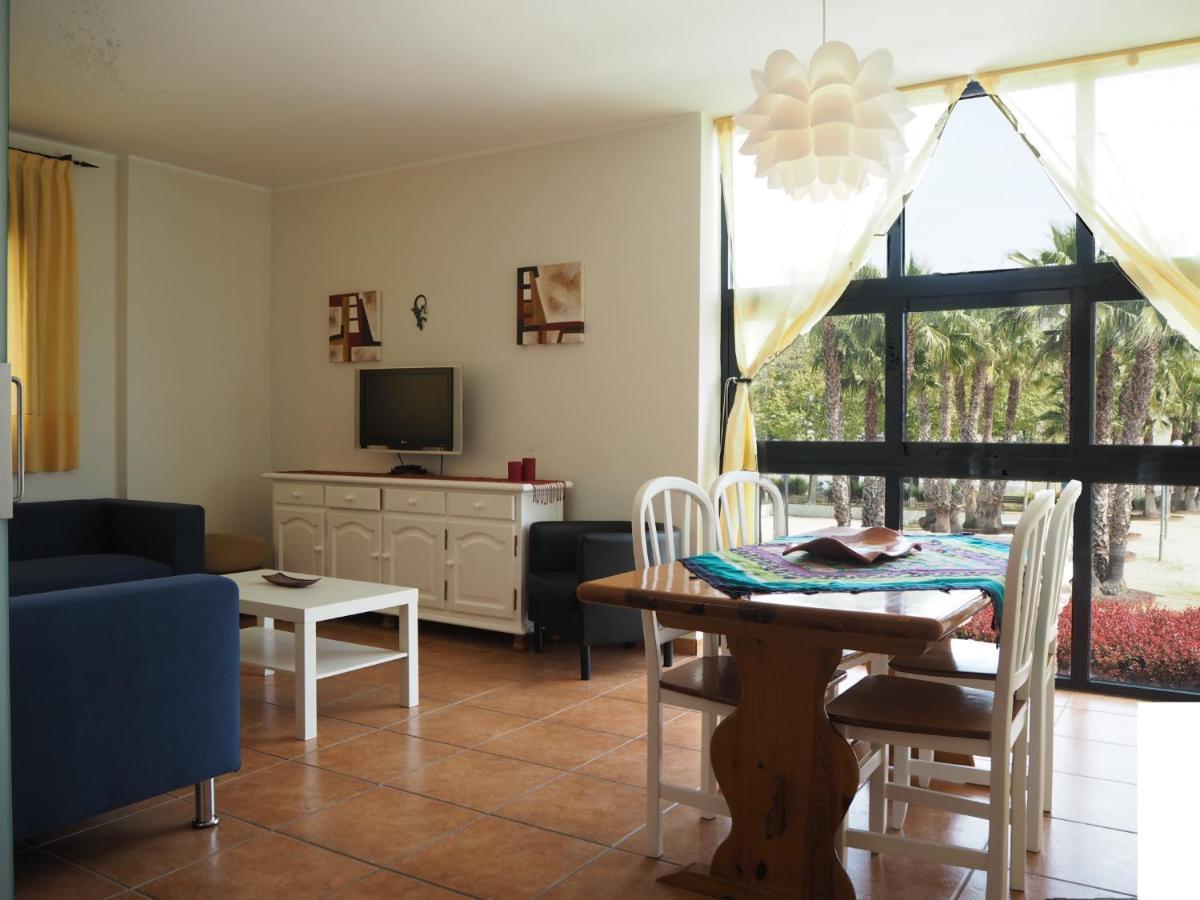 Apartamento con balcón ideal familias. vista mar Pineda De Mar Exterior foto